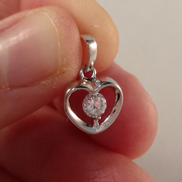 18K White Gold Filled Elegant Heart Shape Diamond Zircon Necklace Pendant AAA - Picture 5 of 7